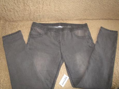2929. sivé džínsy, 42
