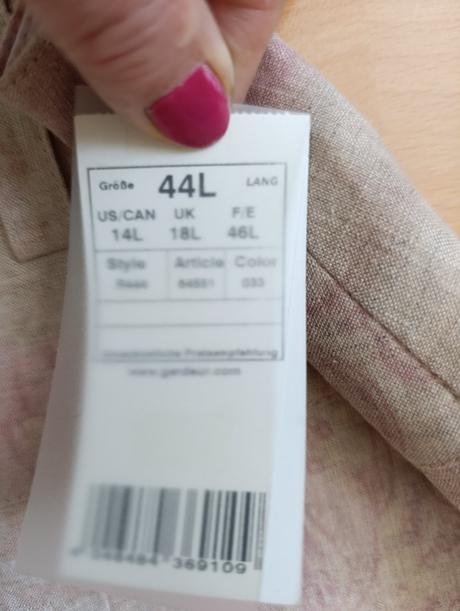 Ľanova sukňa, 42