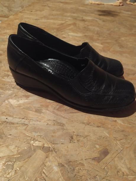 Dámske kožené  poltopánky, 39