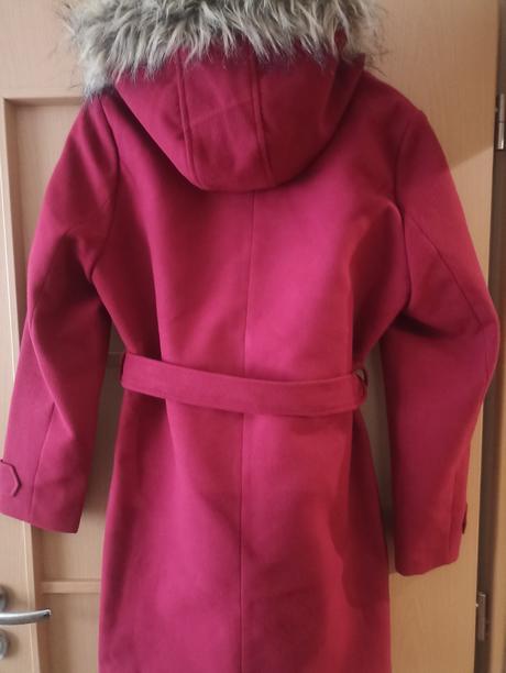 Bordovo červený kabat, gate,40