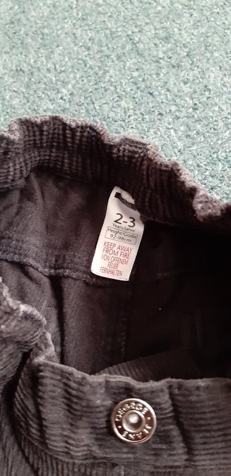 Menčestrové nohavice, 98