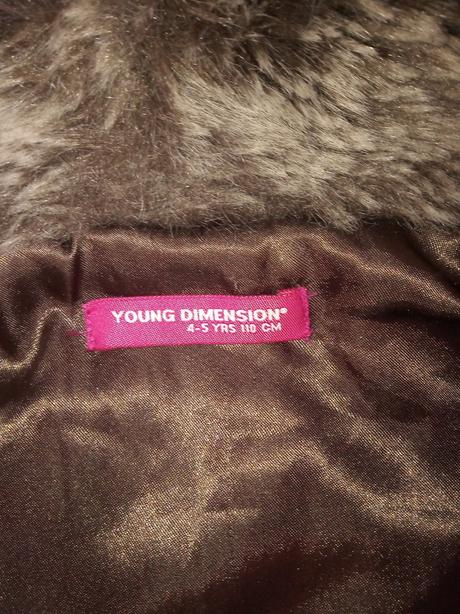 Outfit pre malú slečnu-kraťasy, blúzka, vesta, next,110