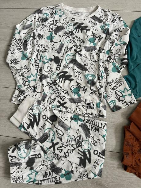 Pyžamá cena spolu 134/140, reserved,134