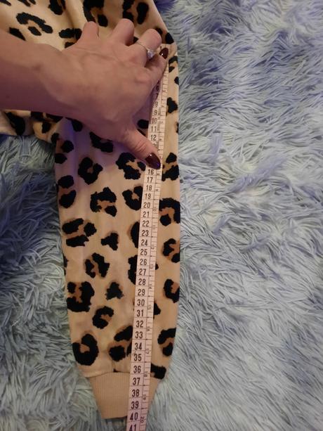 Krásna zamatová mikinka 110/116 od h&m, h&m,110