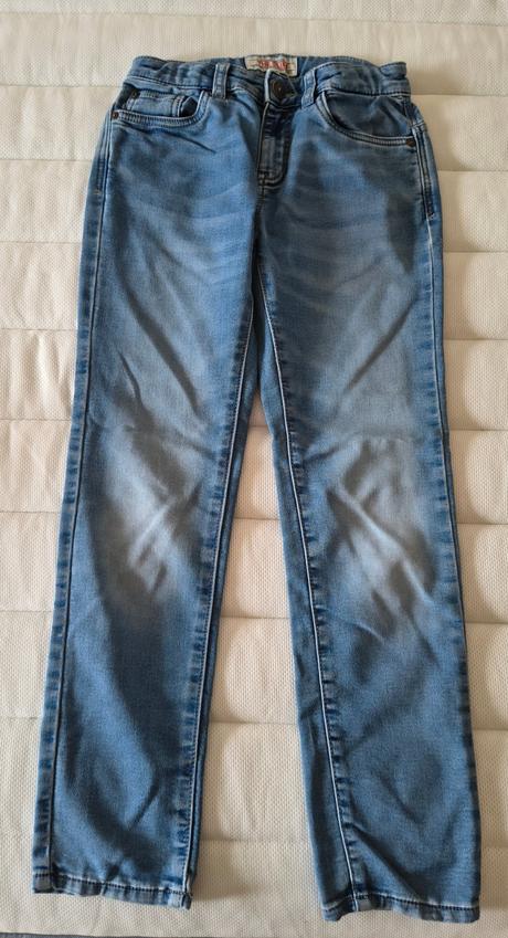 Balík riflí a športové nohavice v. 140/146, 146