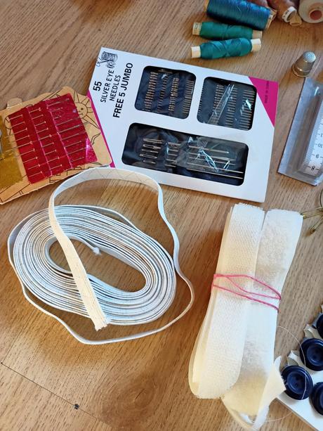 Potreby na šitie, galantéria, 