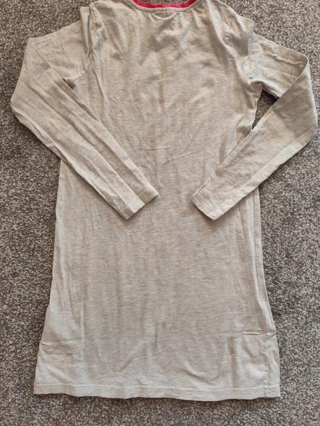 Nočná košeľa, 134