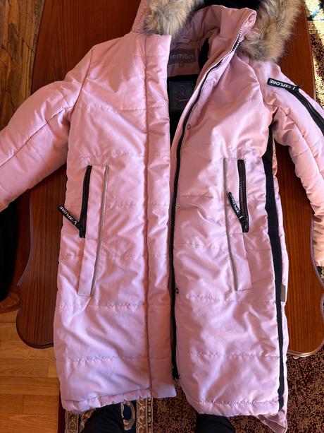 Dievčenska zimna bunda, 146