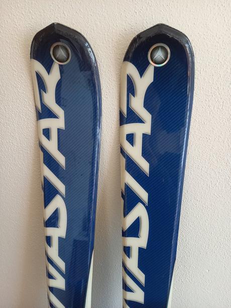 Lyže zn. dynastar č. 160 cm, dynastar,150-159 cm