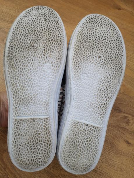 Plátenky, graceland,32