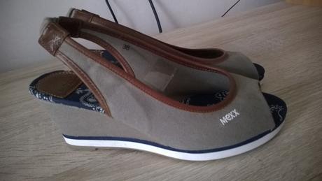 Nenosené plátené sandálky zn. mexx, 36