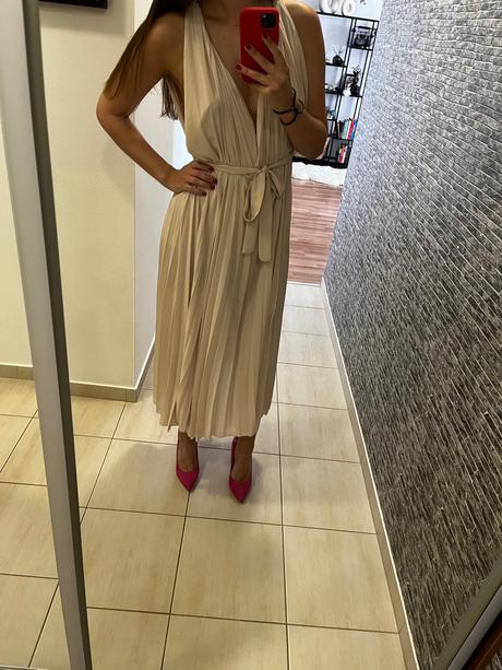 Šatovy overal s rozparkami, s