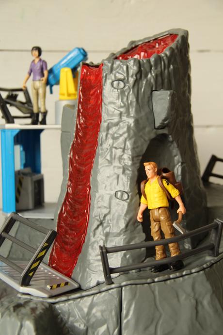 Schleich 42564 sopka + 41464 vozidlo s výbehom, 