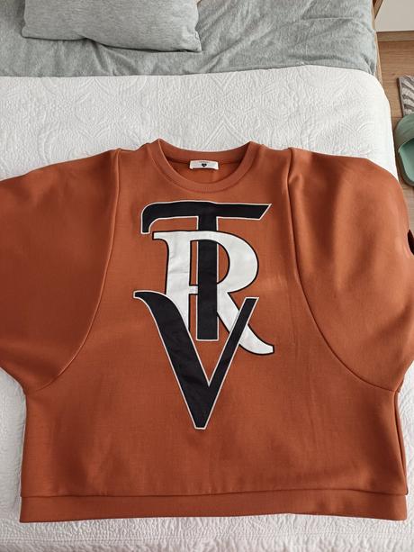 Oversize mikina twinset , č.s-l, twinset,m