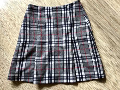 Teplejšia sukňa /n11, h&m,152