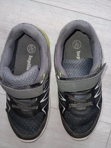 Svietiace botasky, lupilu,29