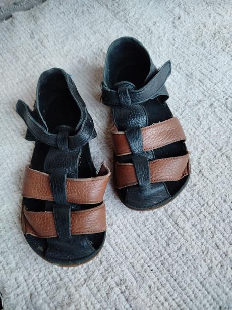 Sandálky, tikki,30