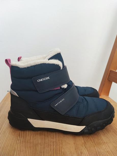 Snehule, geox,37
