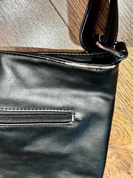 Kabelka crossbody, guess