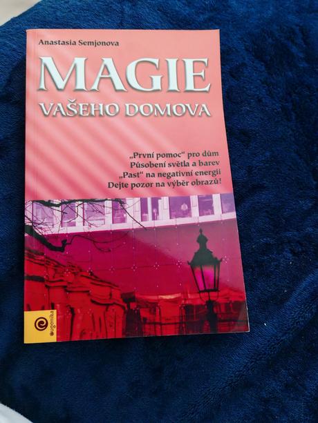 Kniha mágie vášho domova v češtine,