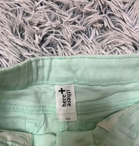 Dievčenské šortky, c&a,134