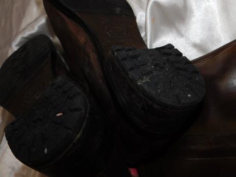 Lavorazione artigiana damske kožene čižmy, 38