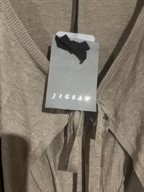 Svetrík značky jigsaw veľkosť s, s