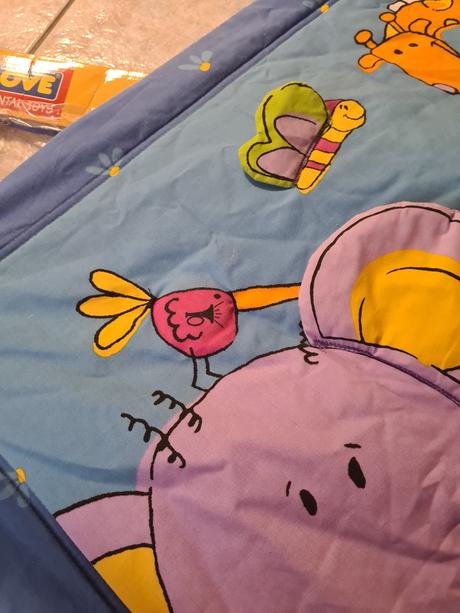 Hracia deka tiny love (hudba, svetlo), 