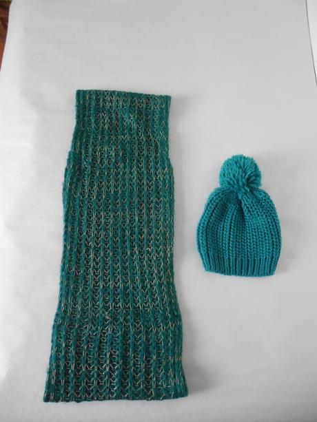 Štrikovaná čiapka a šál, 