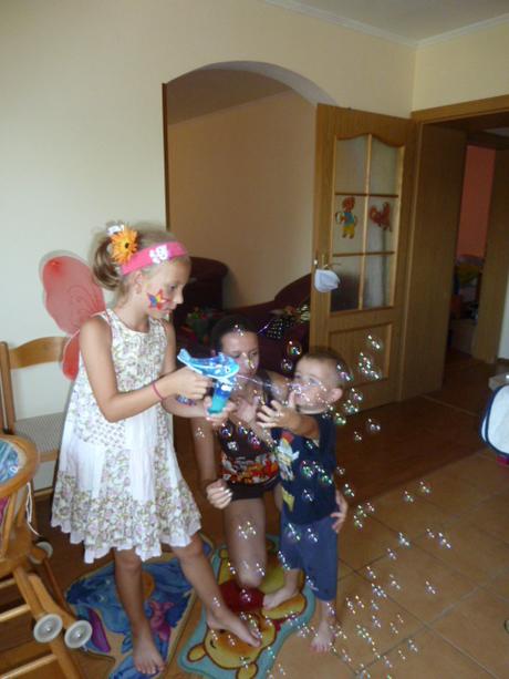 Velmi pekne satocky, h&m,110