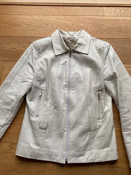 Kožená bunda, 40