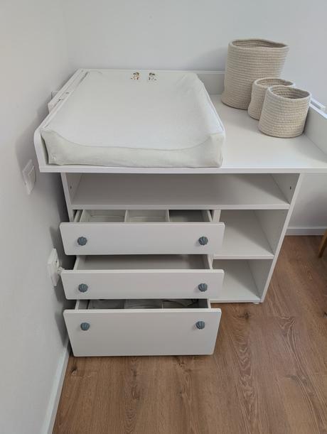 Prebaľovacia komoda ikea, 