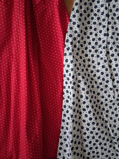 2x letné šatočky biele a červené v.xs-s, xs