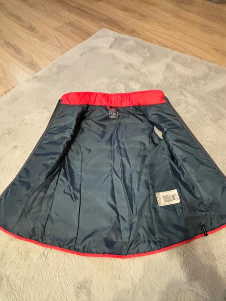 Tenká vesta, decathlon,140