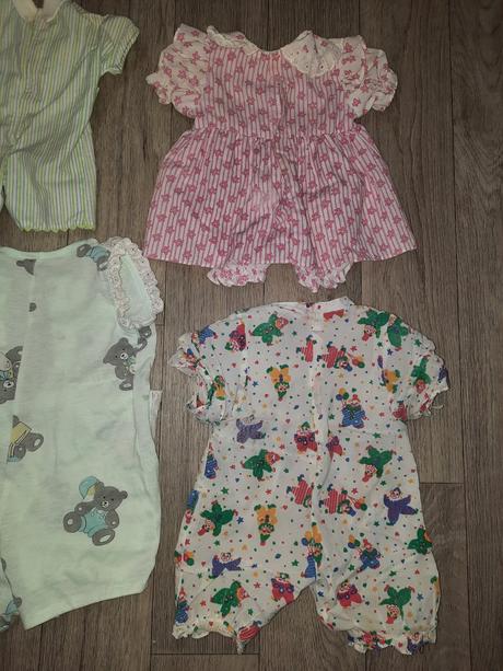 Bábika - bábätko s vecičkami a hračkami,