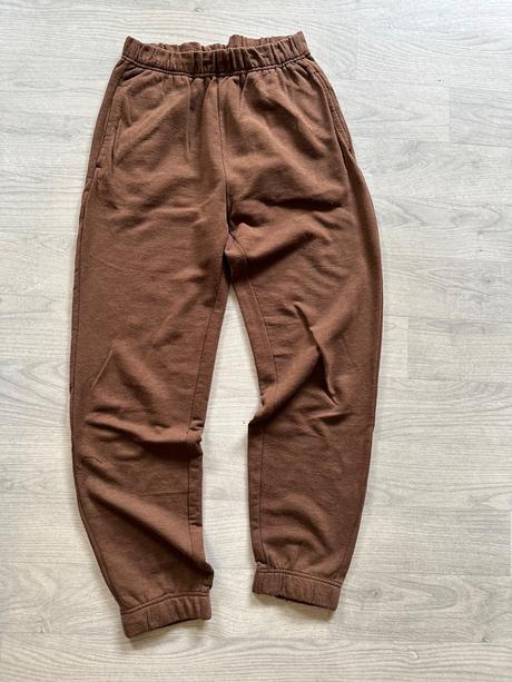 Hnedé teplaky, sinsay,s