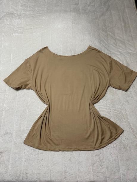 Veľmi kvalitné béžové oversize tričko dara 50, 