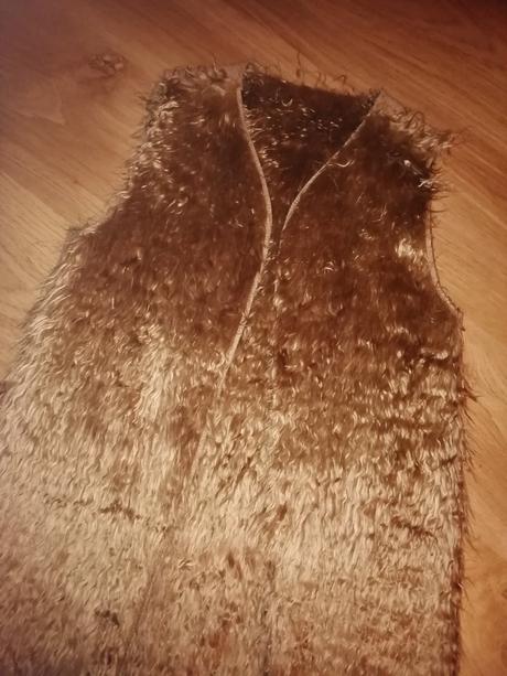 Huňatá vestička, xs