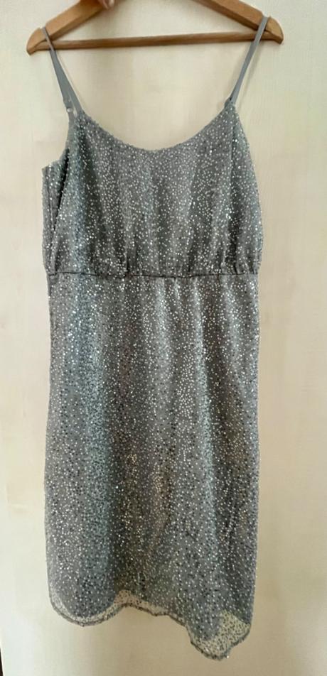 Spoločenske šaty chichi london, 40