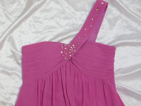 Luxusne slavnostne saty, 36