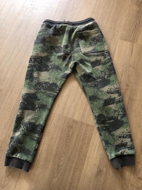 Maskacove teplaky, f&f,134