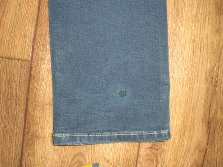 Tmavomodré rifle veľ. 30 - naša 38/40 top stav, 40