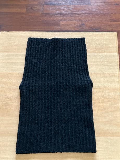 Čierny vlnený nákrčník zn.msch copenhagen, 