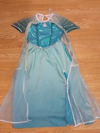 Karnevalové šaty., 