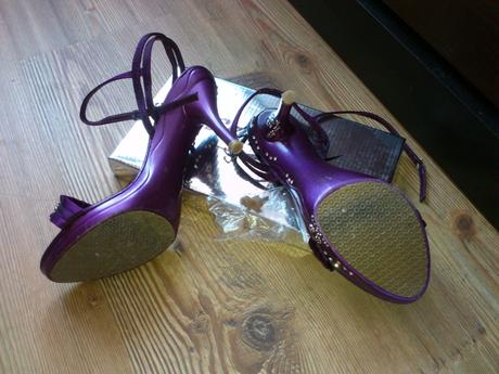 Fialové sandále, 37
