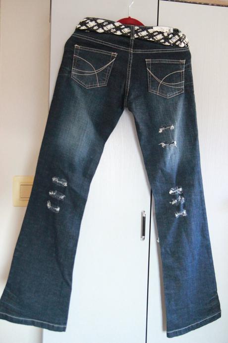 Tmavo modré dámske široké rifle s opaskom s, s