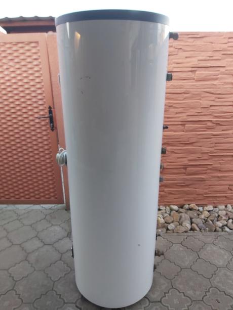 300 litrový ohrievač vody, 
