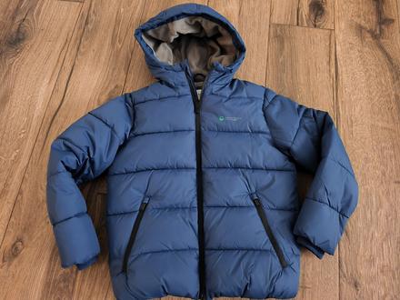 Modra tepla bunda, reserved,140