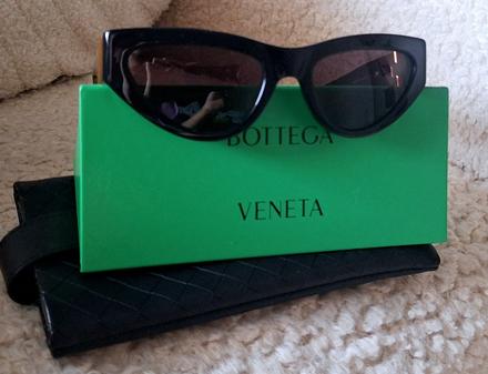 Slnečné okuliare bottega veneta,