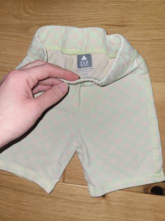 Kraťasky gap skoro ako nové, poštovné zdarma, gap,104